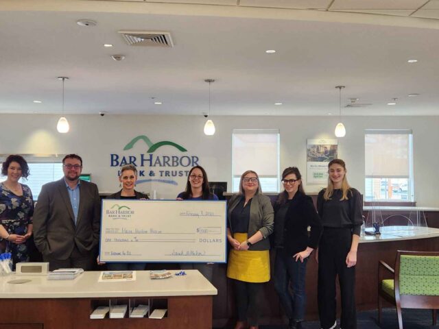 Bar Harbor Bank & Trust Donates $1,000 to Maine Maritime Museum